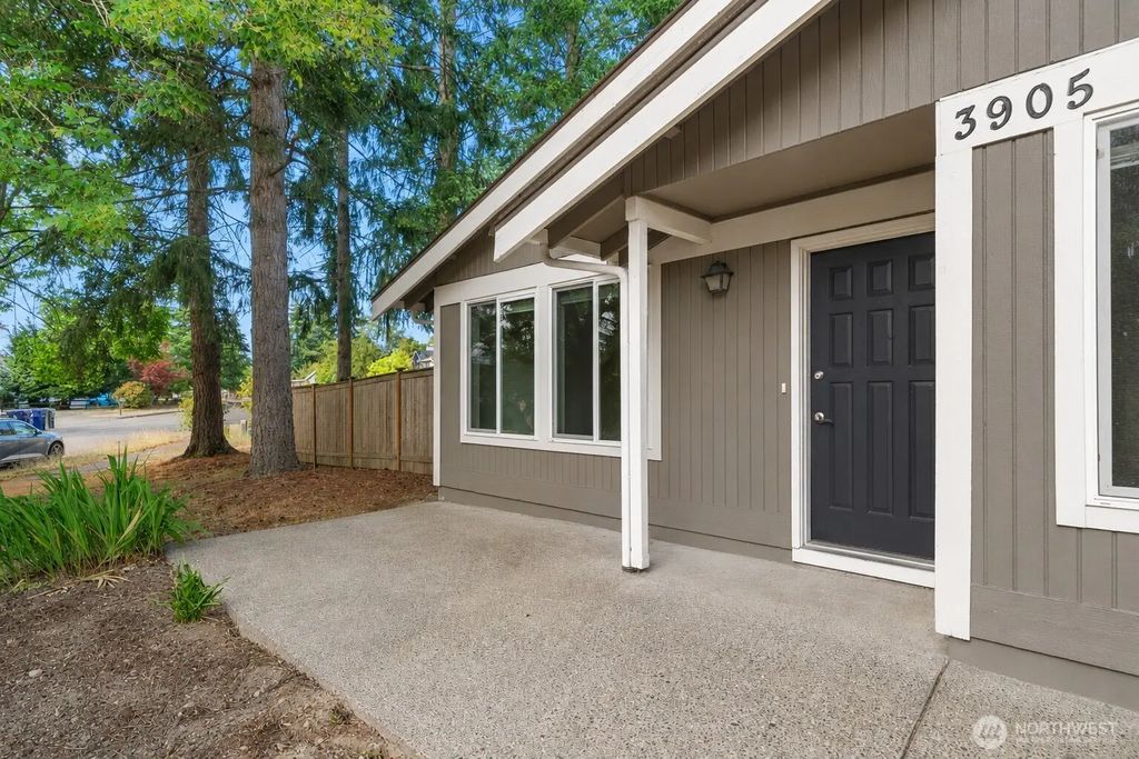3905 N Highland Street, Tacoma