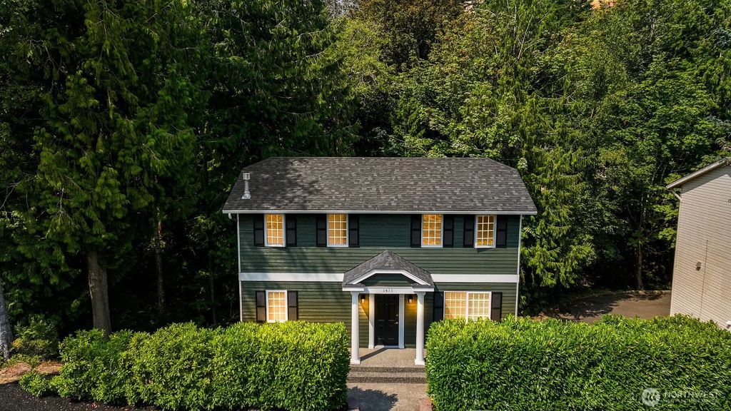 1411 Electric Avenue, Bellingham