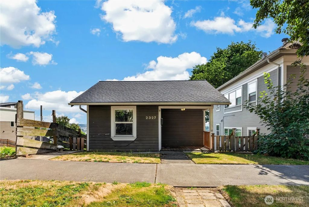 2327 S G Street, Tacoma