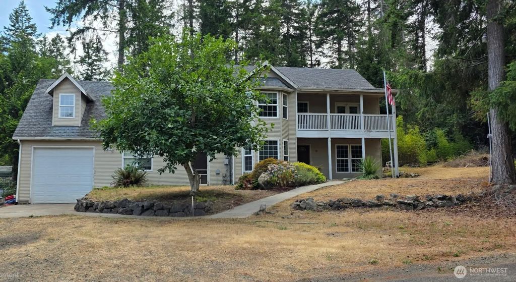 34 E Wildwood Lane, Brinnon