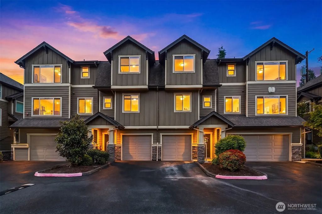 1900 Weaver Road J104, Snohomish
