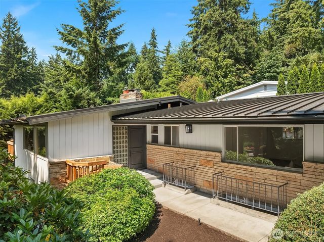 11215 Champagne Point Road Ne, Kirkland