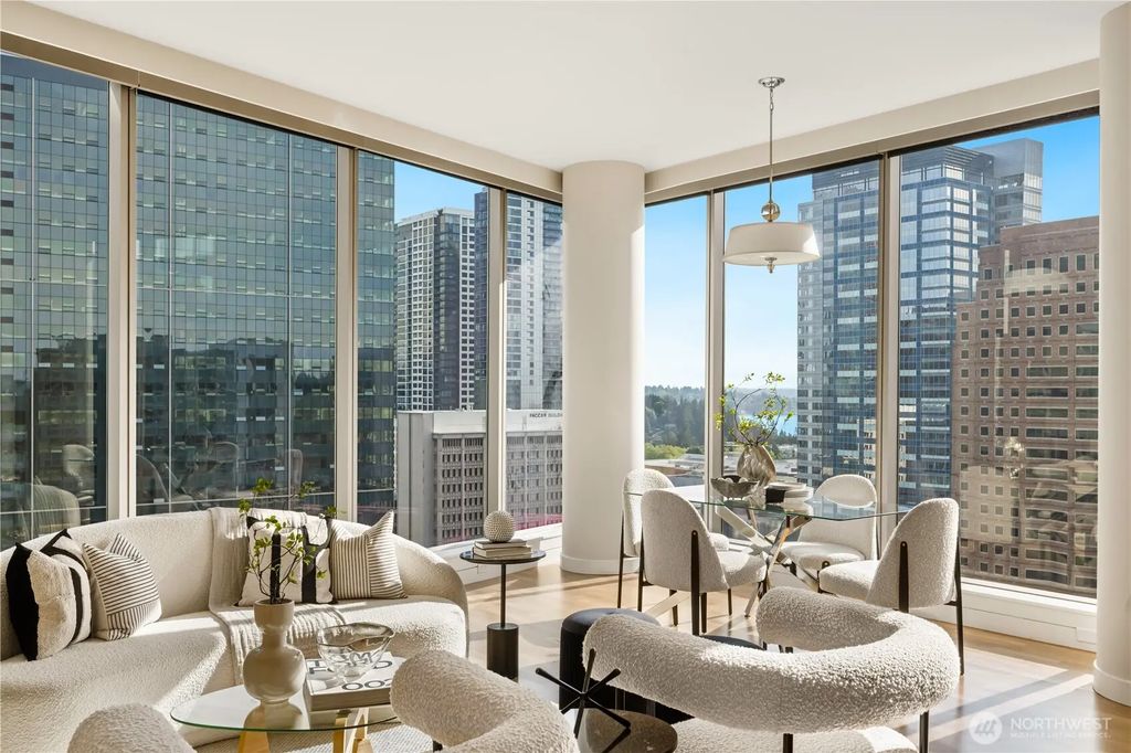 10650 Ne 9th Place 2122, Bellevue