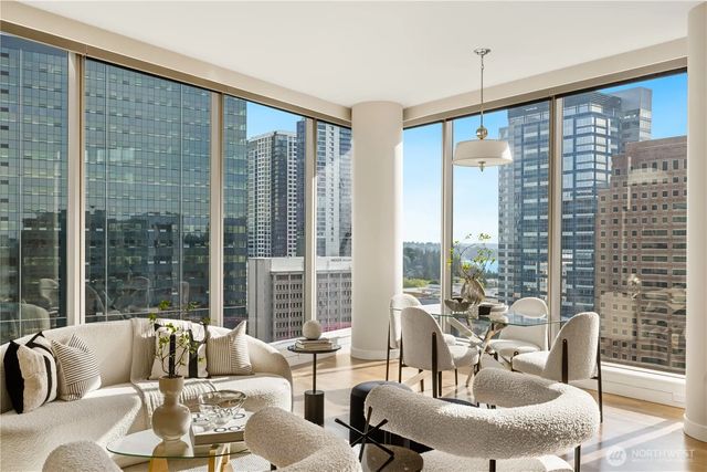 10650 Ne 9th Place 2122, Bellevue