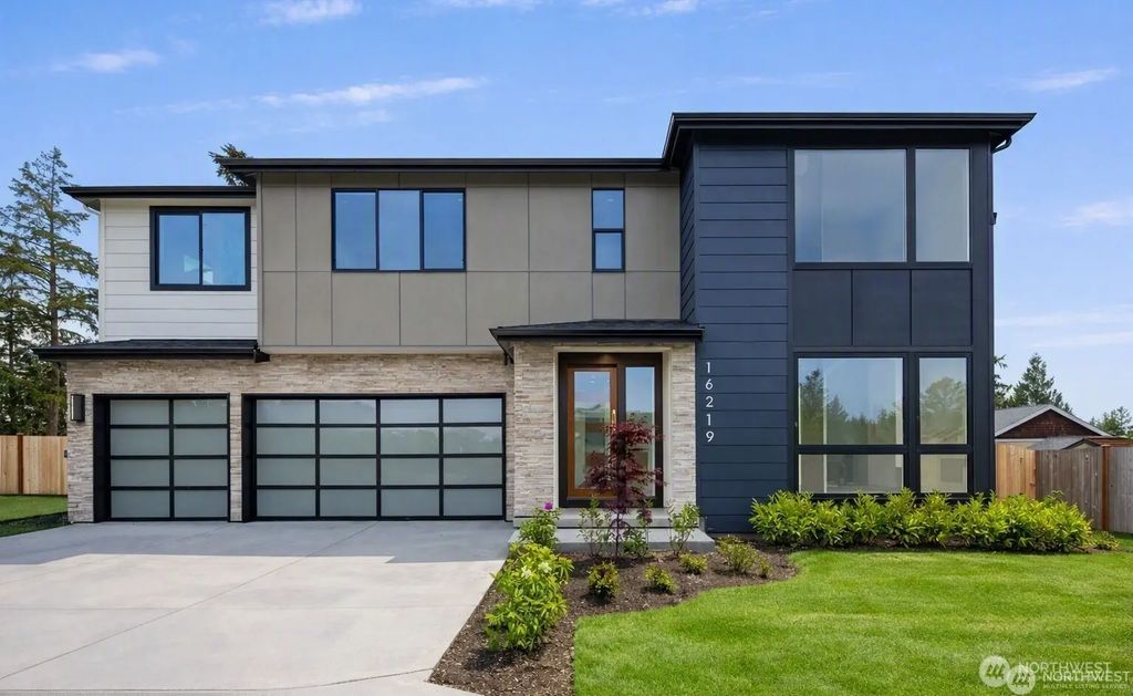 16219 Simonds Road Ne, Kenmore