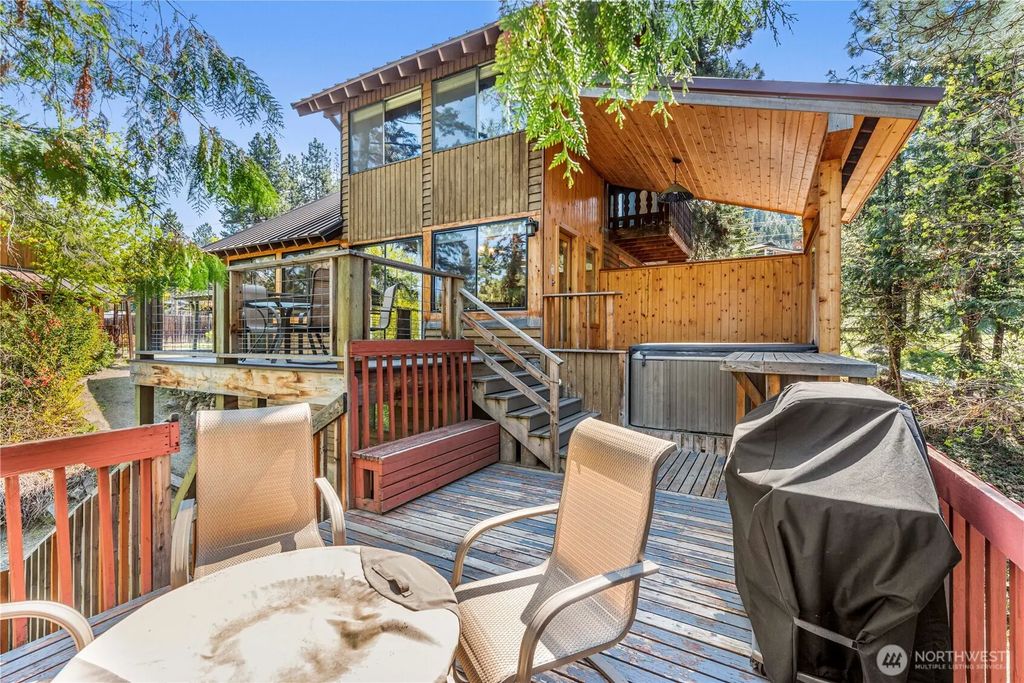 9864 East Leavenworth Road, Leavenworth