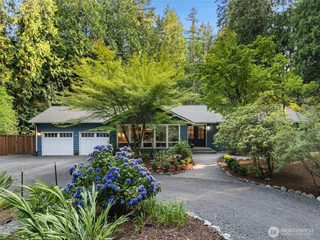 21337 Eagle Sky Place, Poulsbo