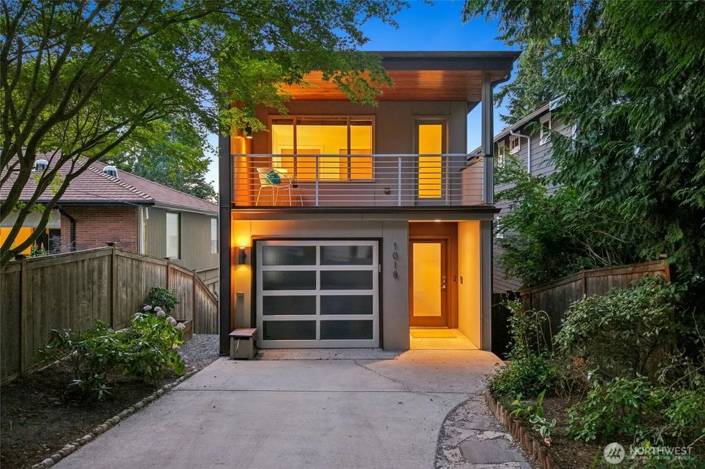 1018 Ne 103rd Street, Seattle