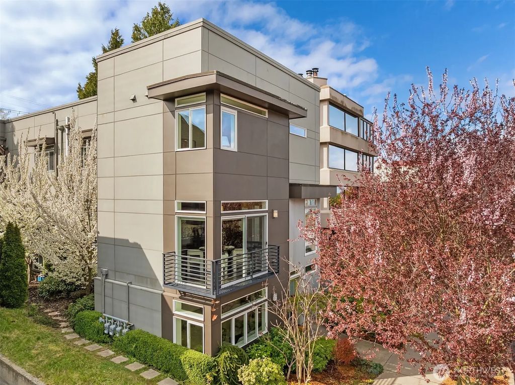1633 California Avenue Sw B, Seattle