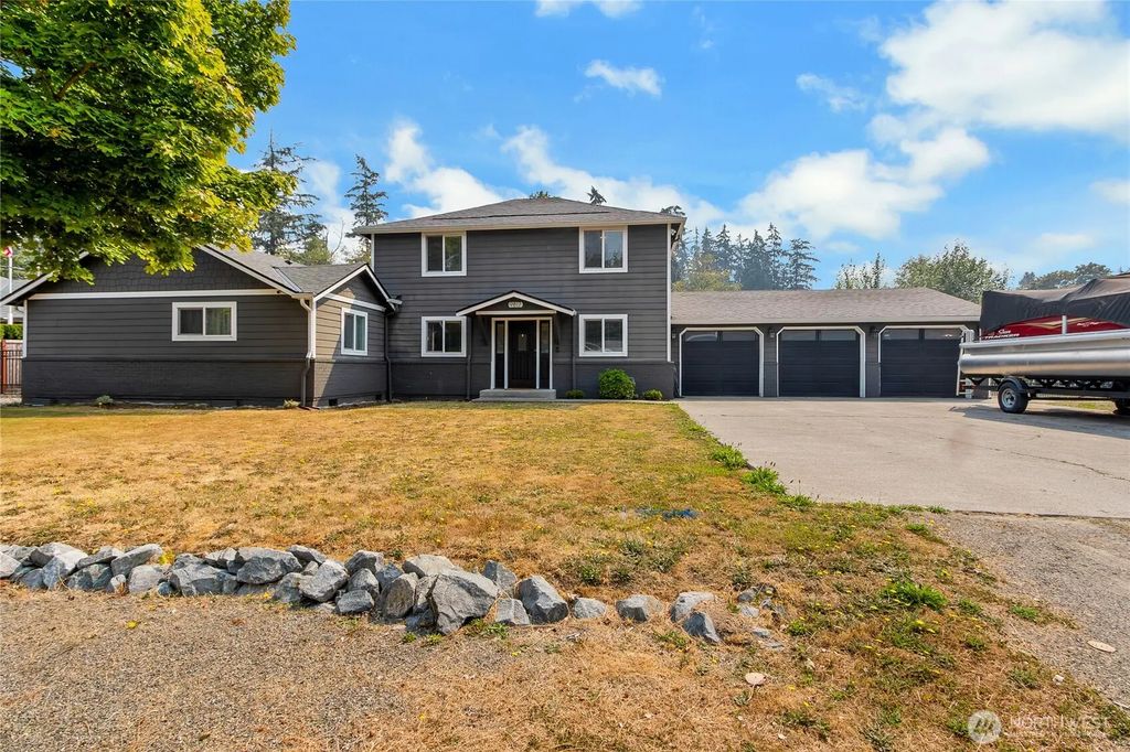9817 66th Avenue E, Puyallup