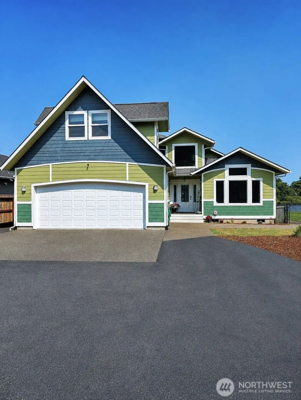 570 Weatherwax Loop Ne, Ocean Shores