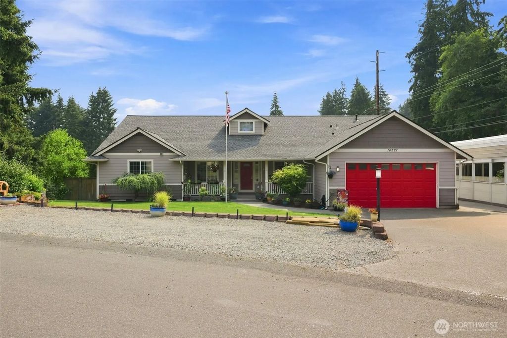 14327 106th Avenue Ct E, Puyallup