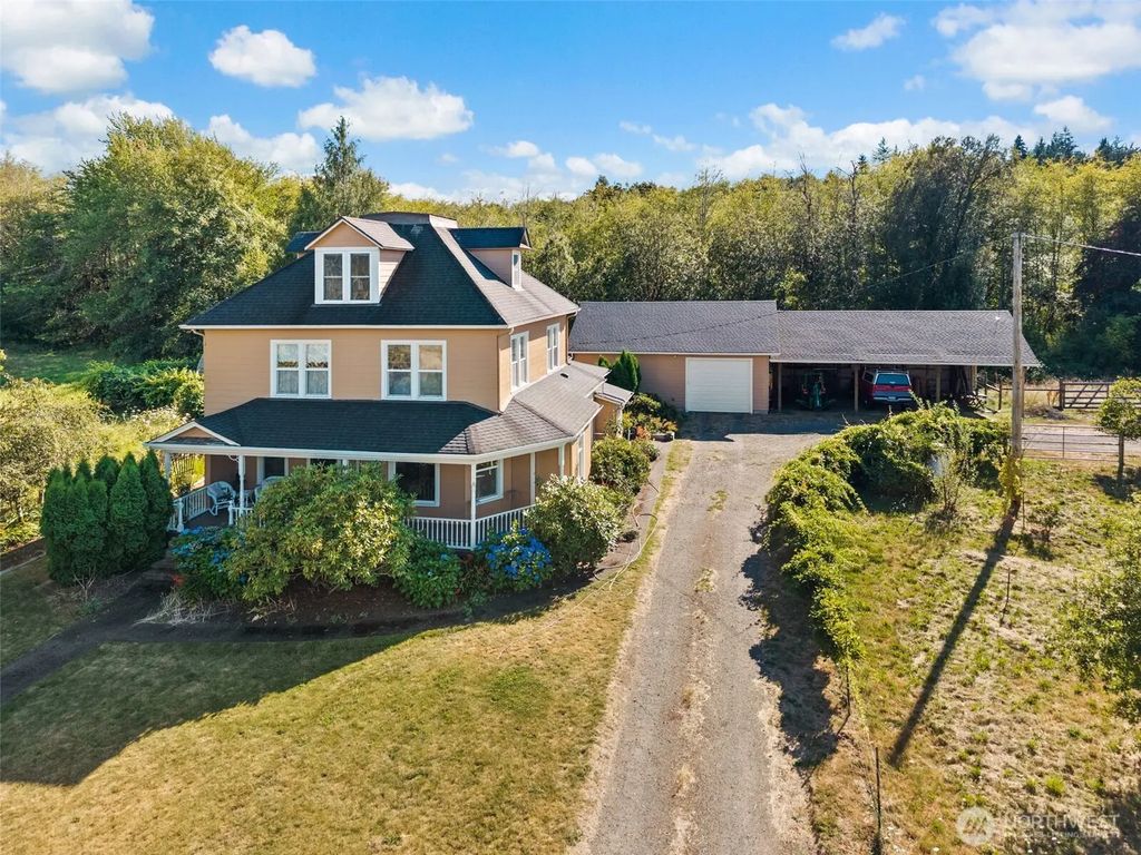 400 South Bank Road, Elma