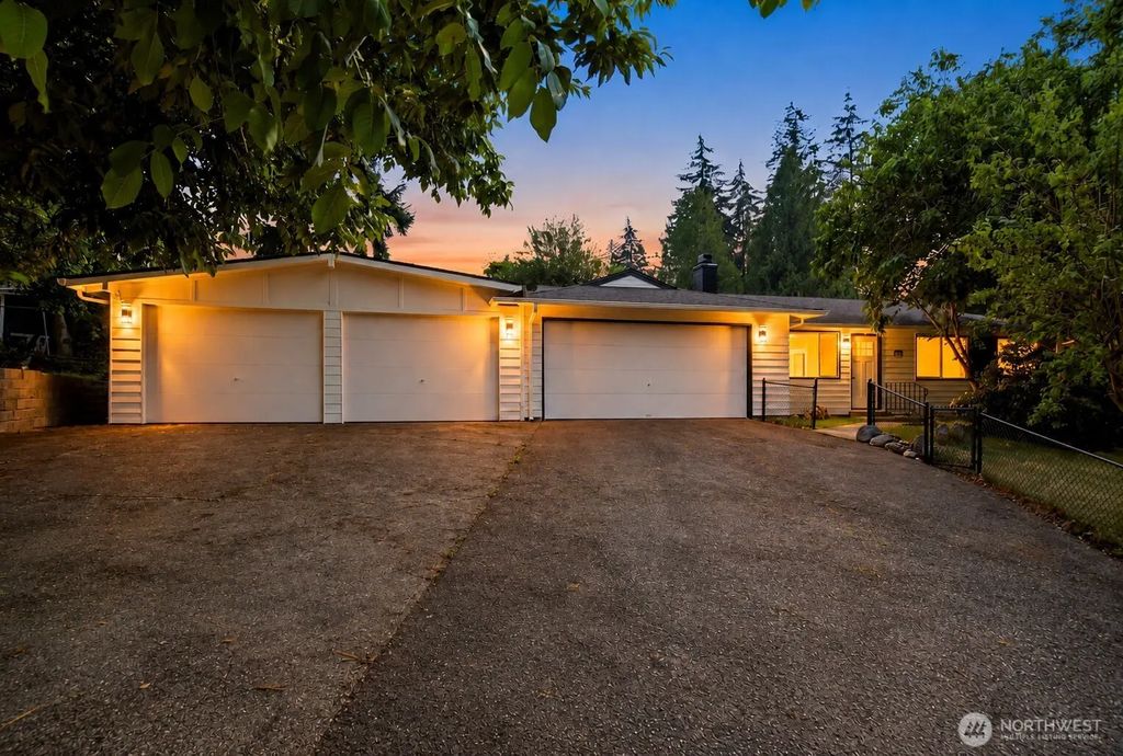 853 S 306th Street, Federal Way