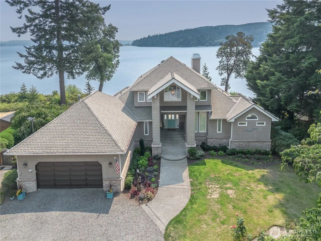 100 Shine Road, Port Ludlow