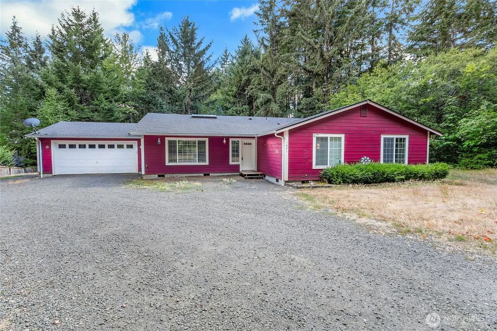 1671 Dickinson Avenue, Shelton