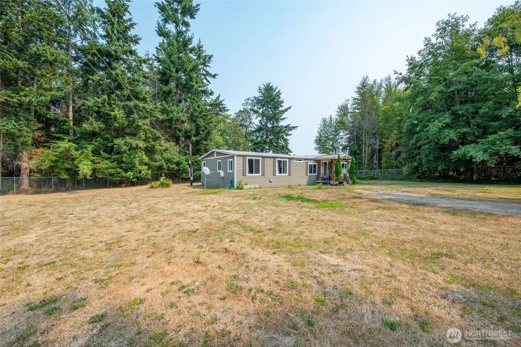 803 Hazzle Court, Coupeville