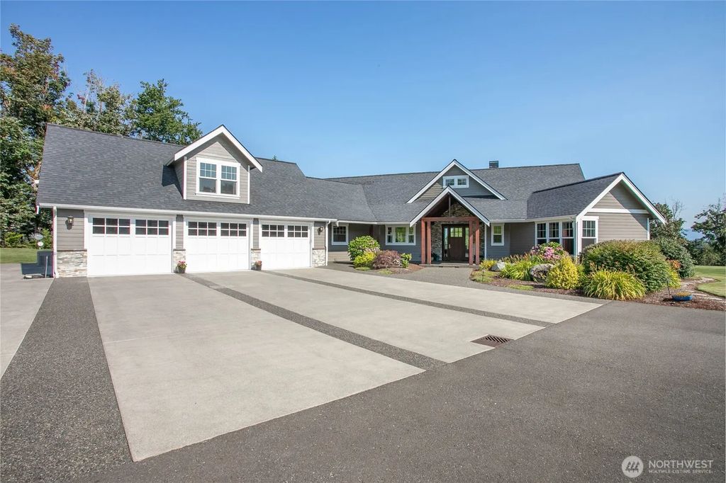 8460 Vahl Drive, Everson