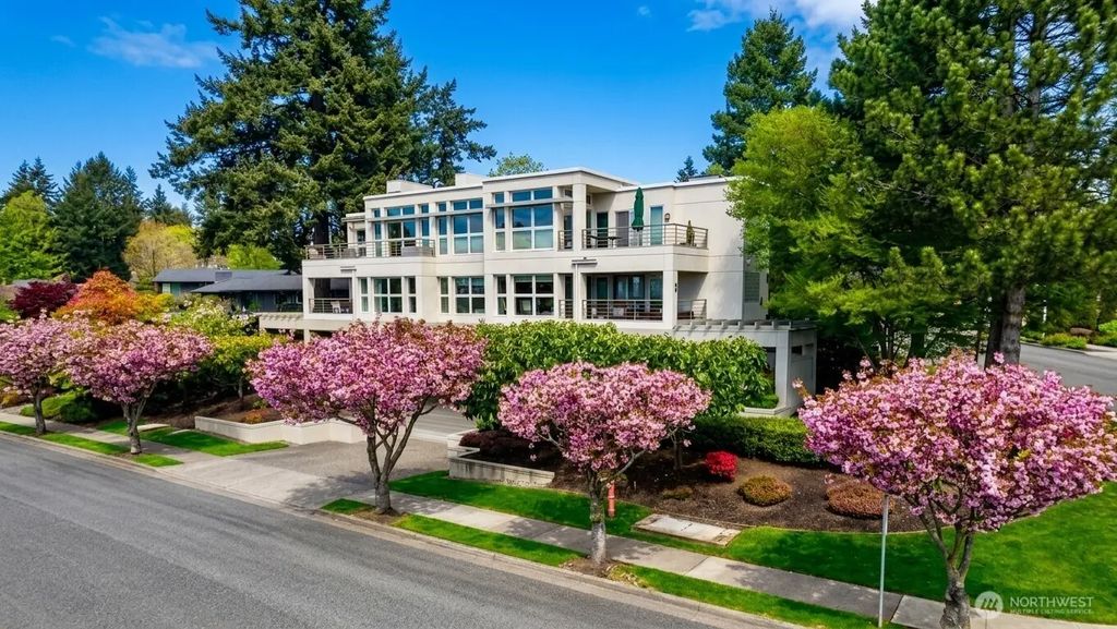 101 99th Avenue Ne 101, Bellevue