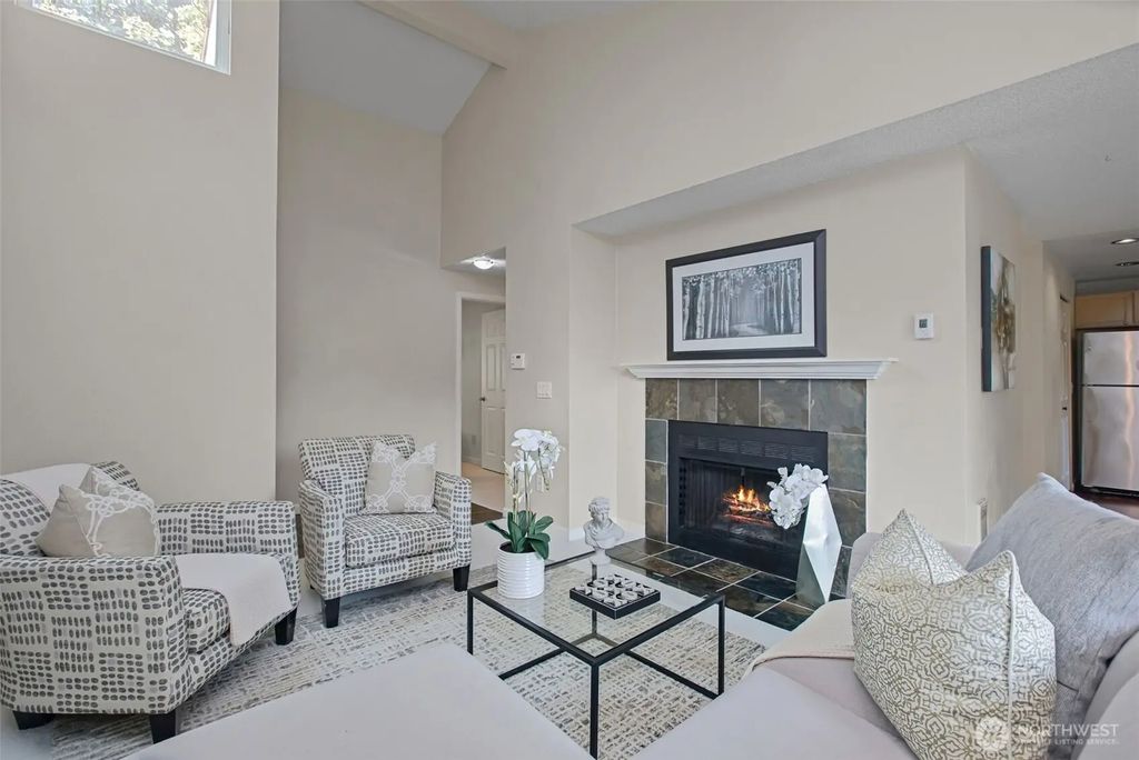 23718 13th Place S 901, Des Moines