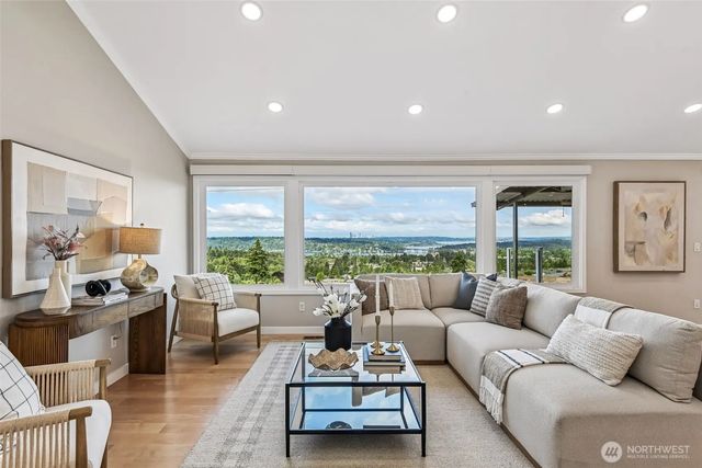4551 135th Avenue Se, Bellevue