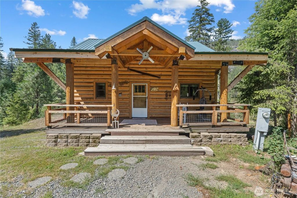 3733 V Sand Creek Road, Kettle Falls