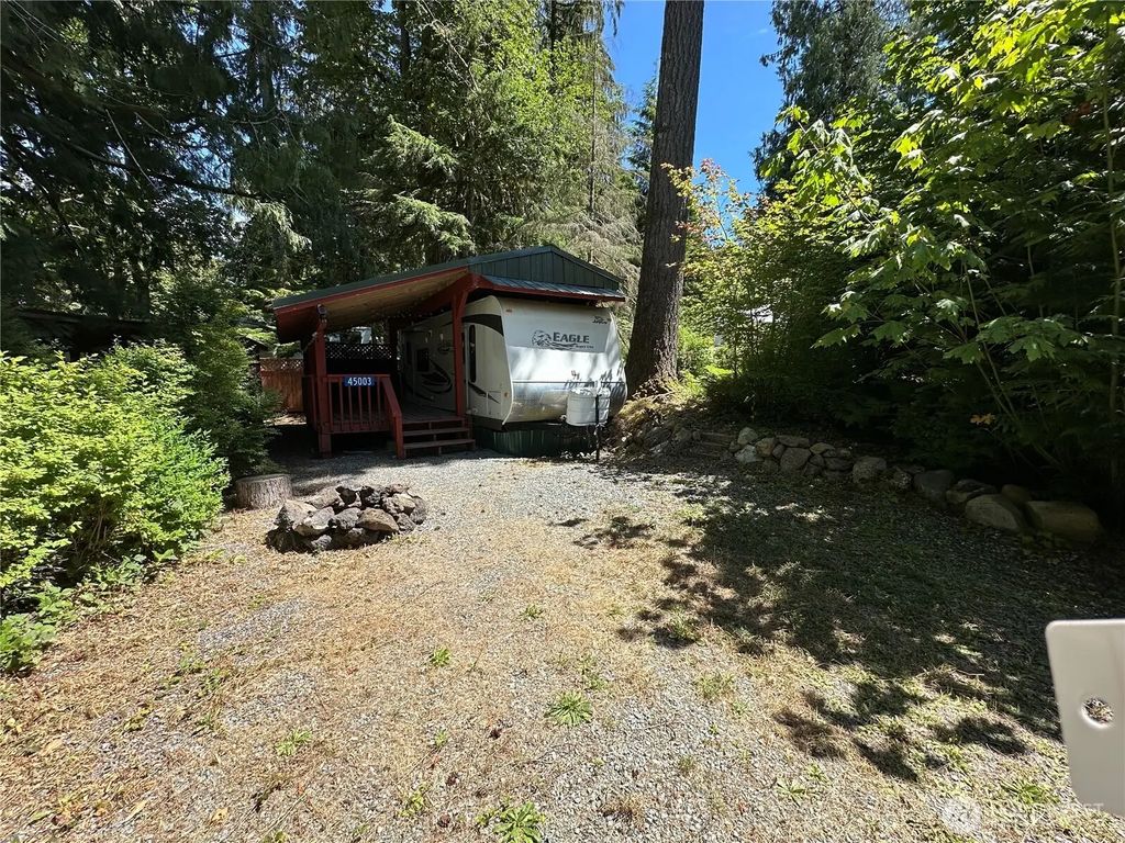 45003 Kachess Trail, Concrete