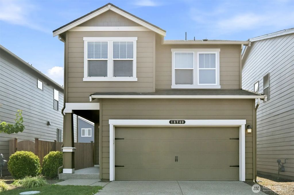 18740 110th Avenue E, Puyallup