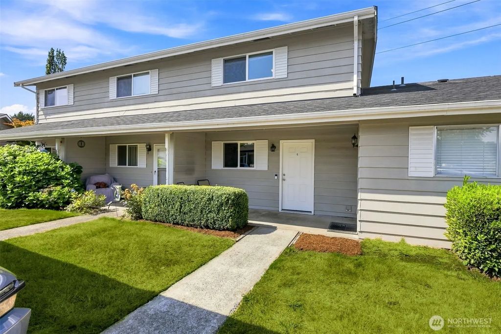 12418 Se 272nd Place C, Kent
