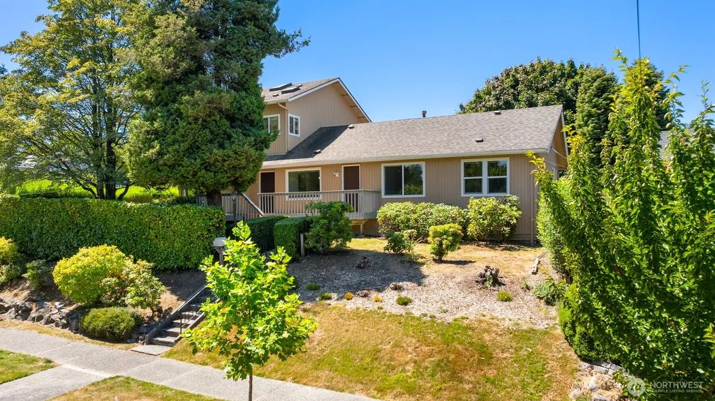 8815 18th Avenue Sw, Seattle