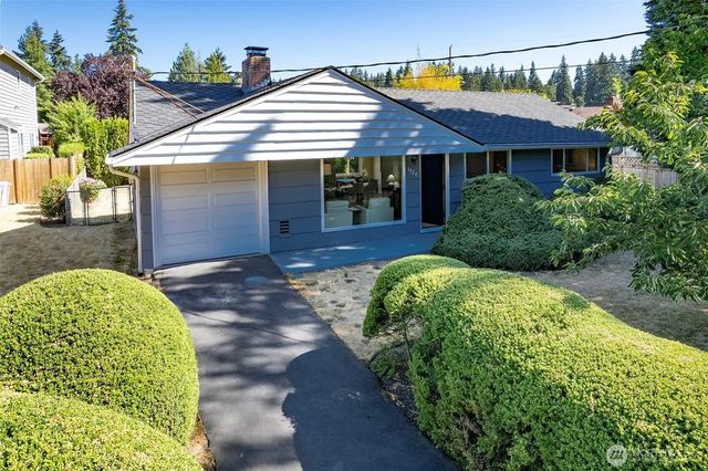 1924 Ne 130th Place, Seattle