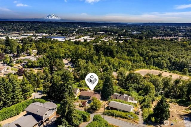 7841 S 135th Street, Seattle