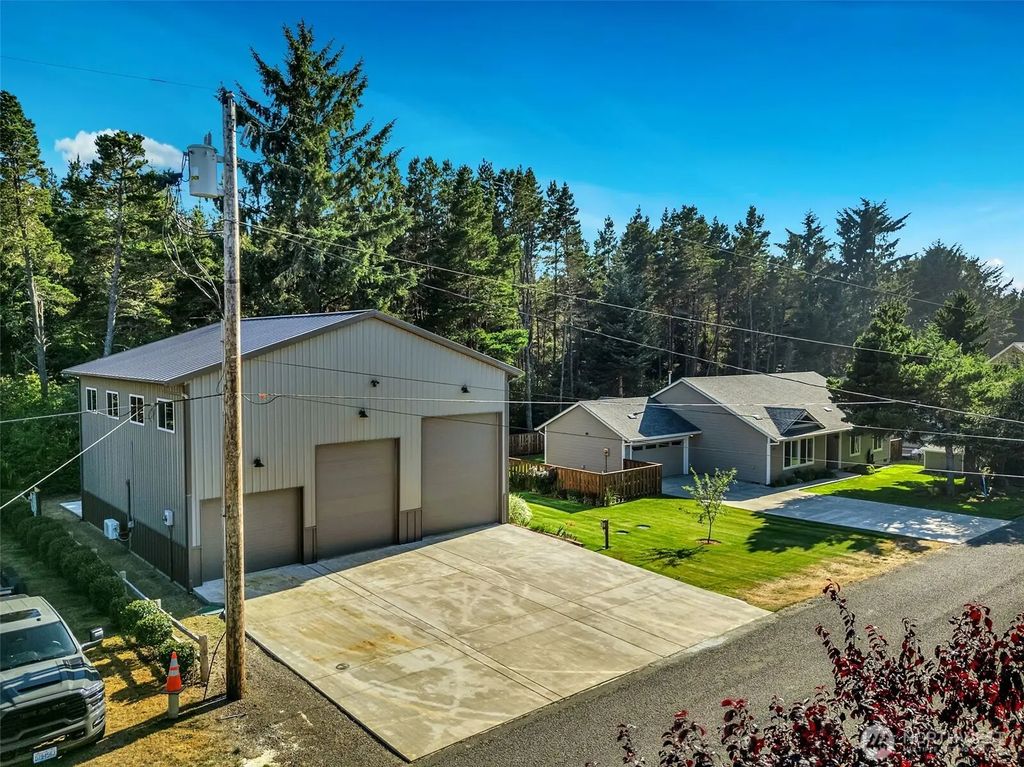 1314 187th Place, Long Beach