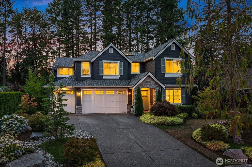 2025 211th Avenue Ne, Sammamish