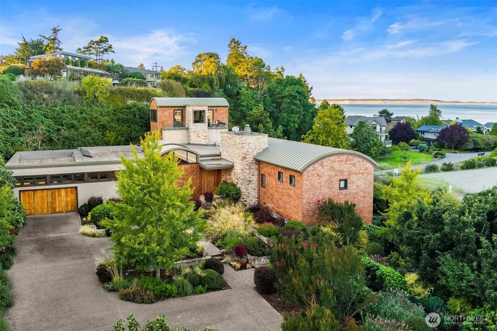 537 Jackson Street, Port Townsend