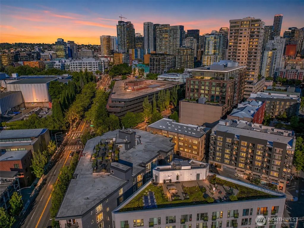 159 Denny Way 509, Seattle