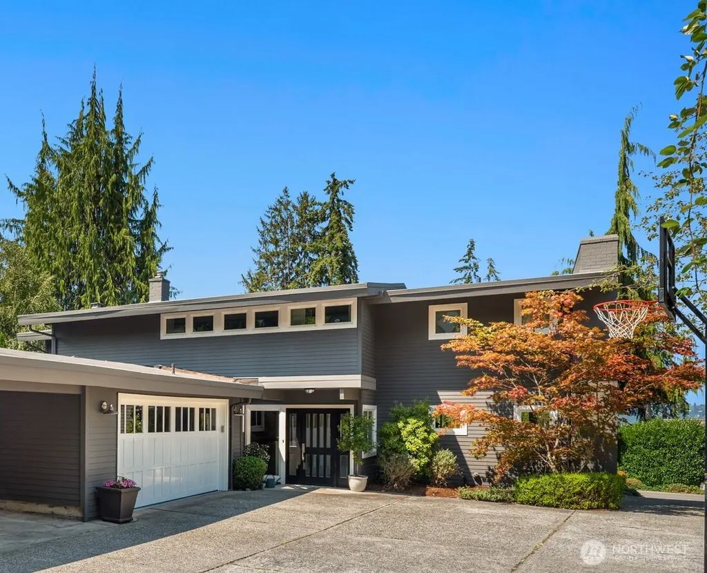 4600 92nd Avenue Ne, Yarrow Point