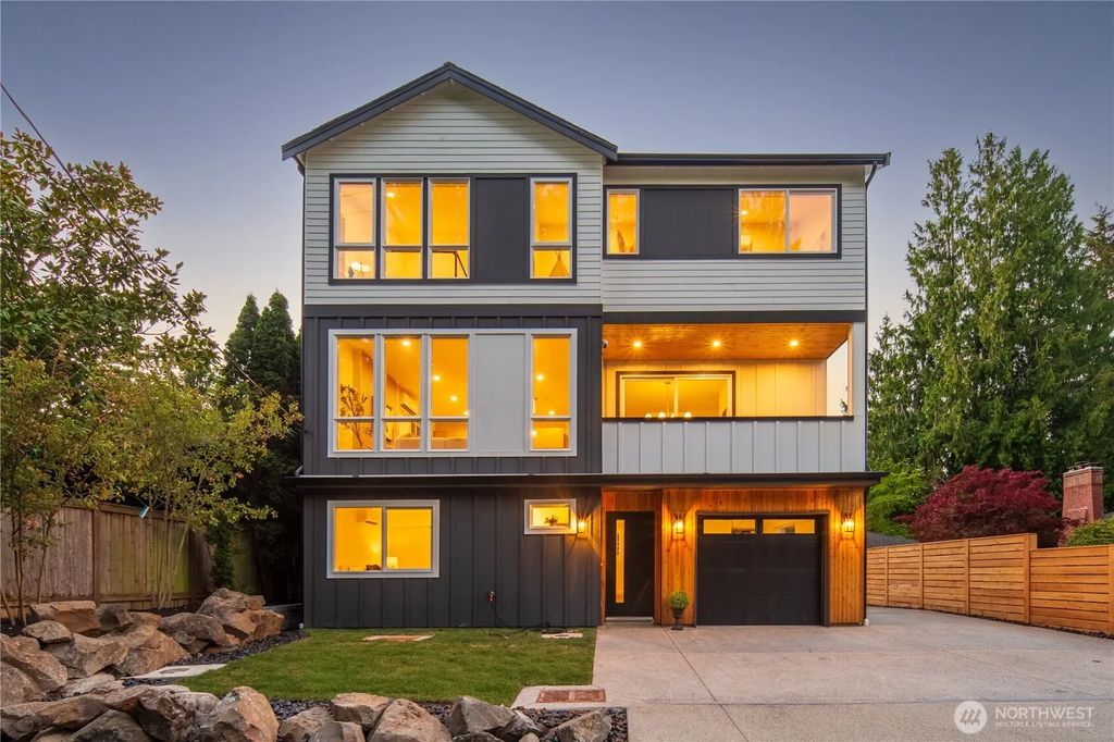 2652 Nw 95th Street, Seattle