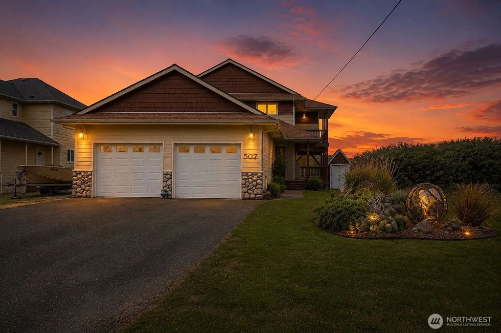 507 Sand Dune Avenue Sw, Ocean Shores