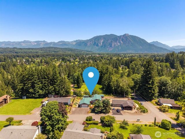 8516 375th Avenue Se, Snoqualmie