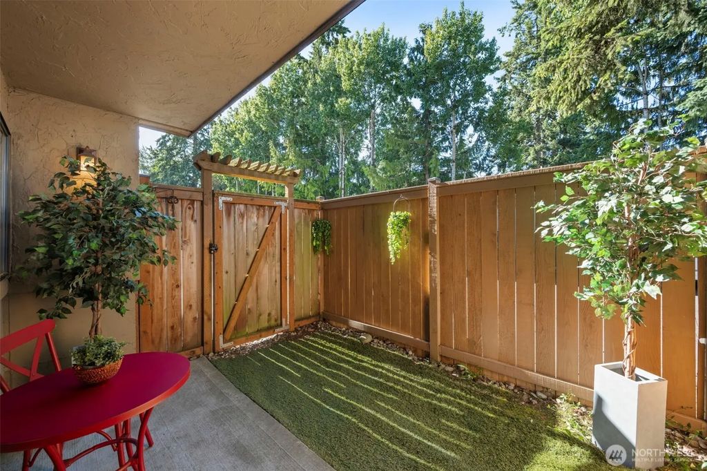 750 N 143rd Street B7, Seattle