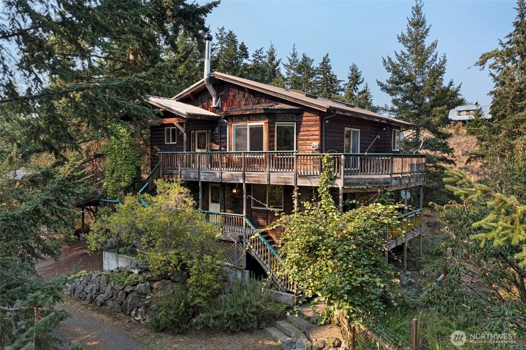 279 Kanaka Bay Road, Friday Harbor