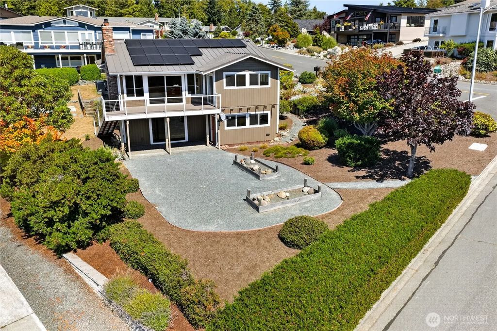 4808 Glasgow Way, Anacortes