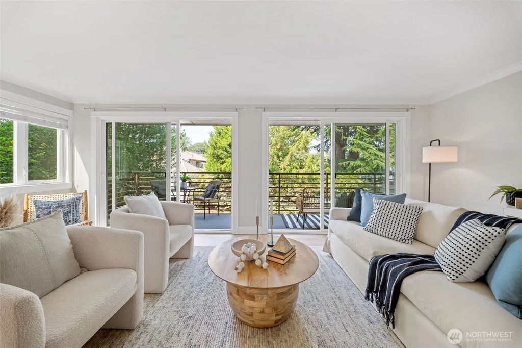 2830 Nw 56th Street 306, Seattle
