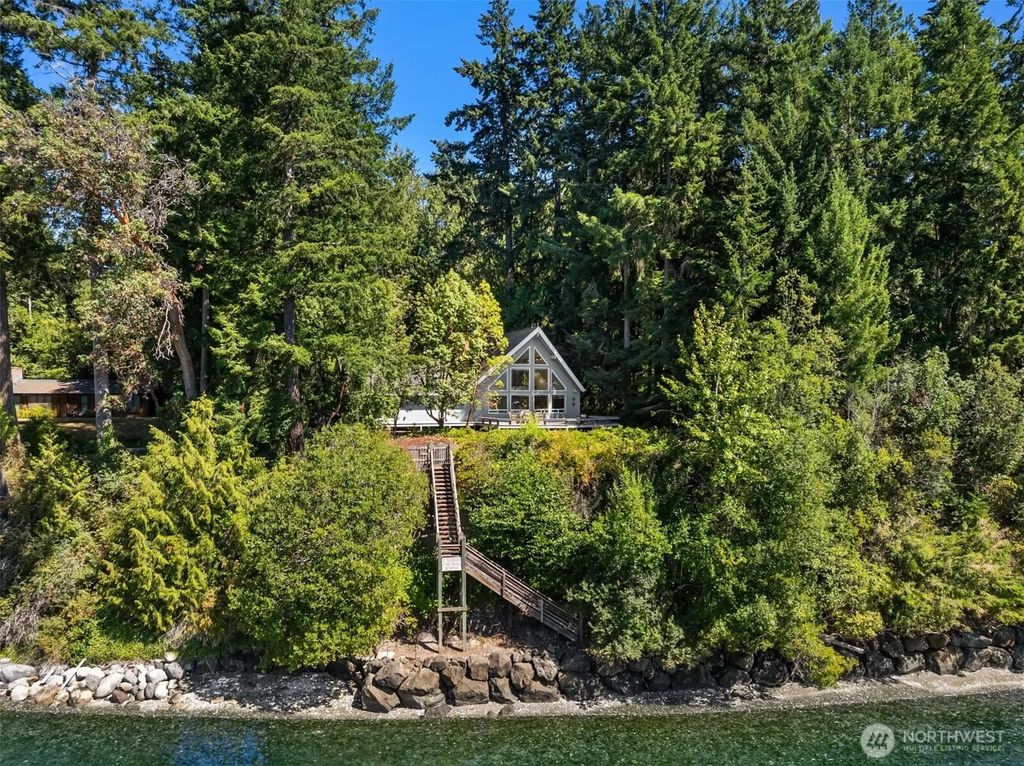 16273 Reitan Road Ne, Bainbridge Island