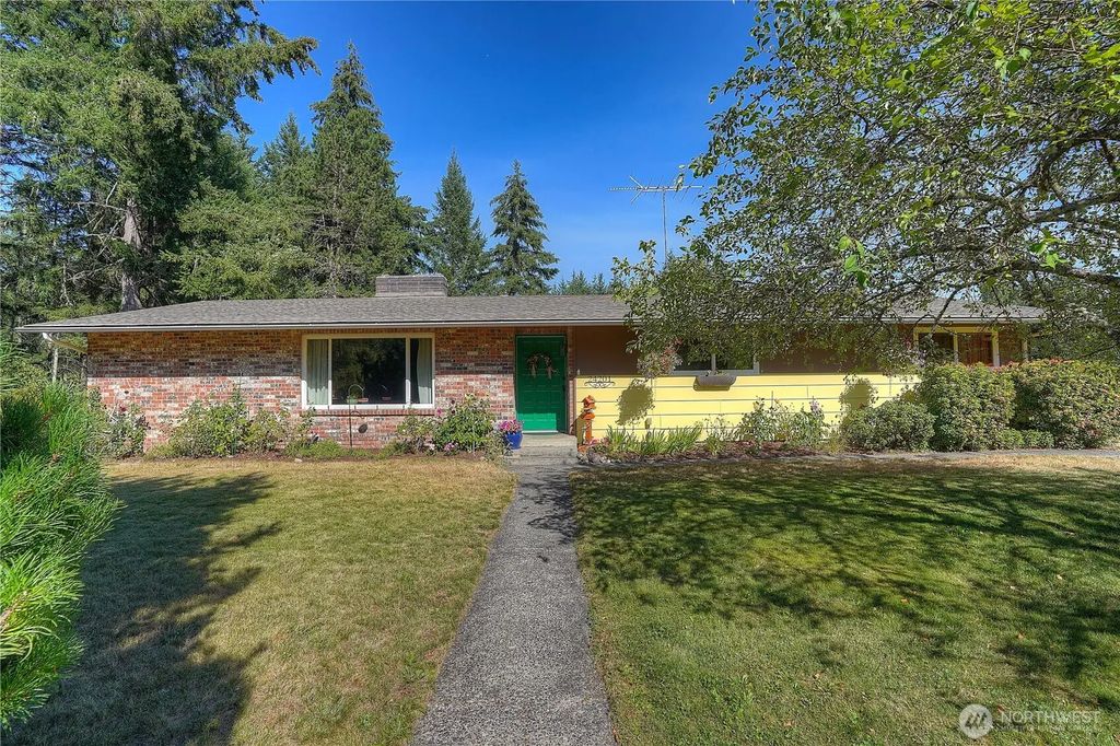 24201 42nd Avenue E, Spanaway