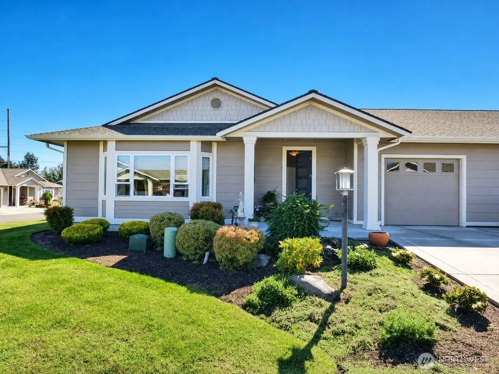 523 Evergreen Farm Way, Sequim
