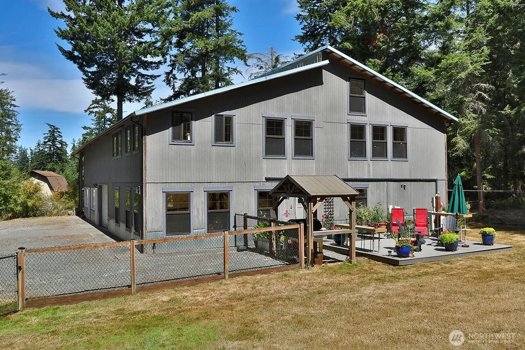 6532 Wahl Road, Freeland