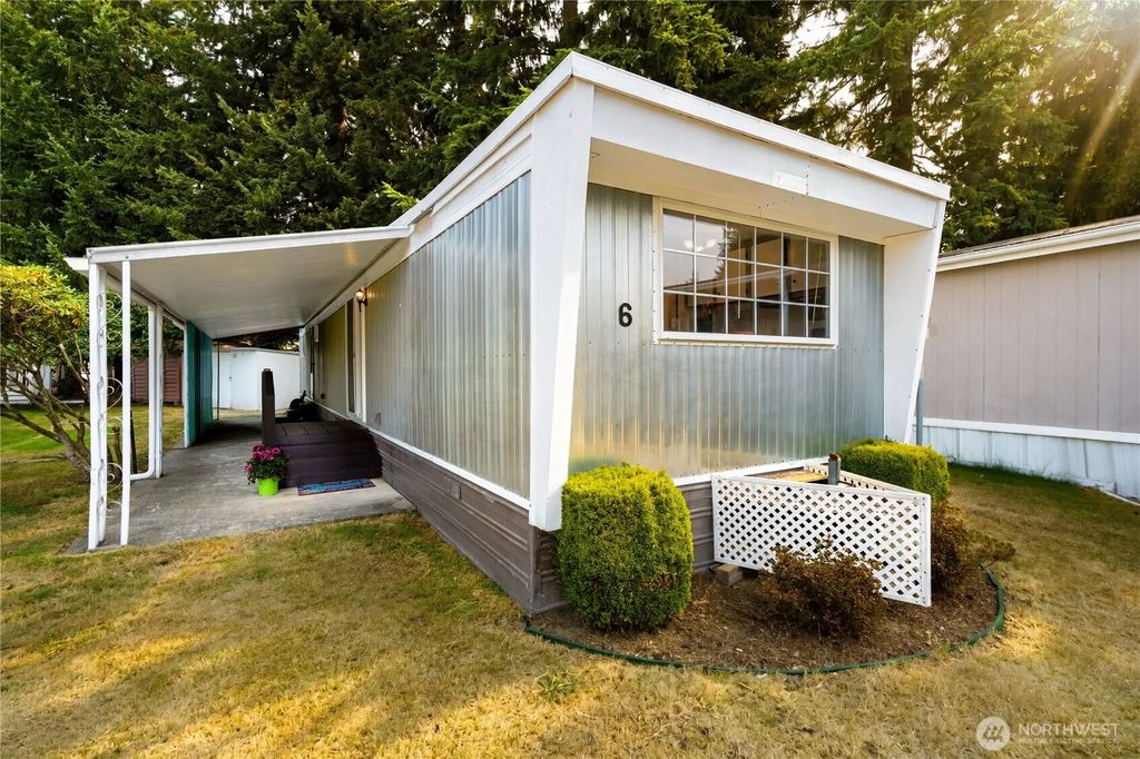 9403 Pierce Lane 6, Sedro Woolley