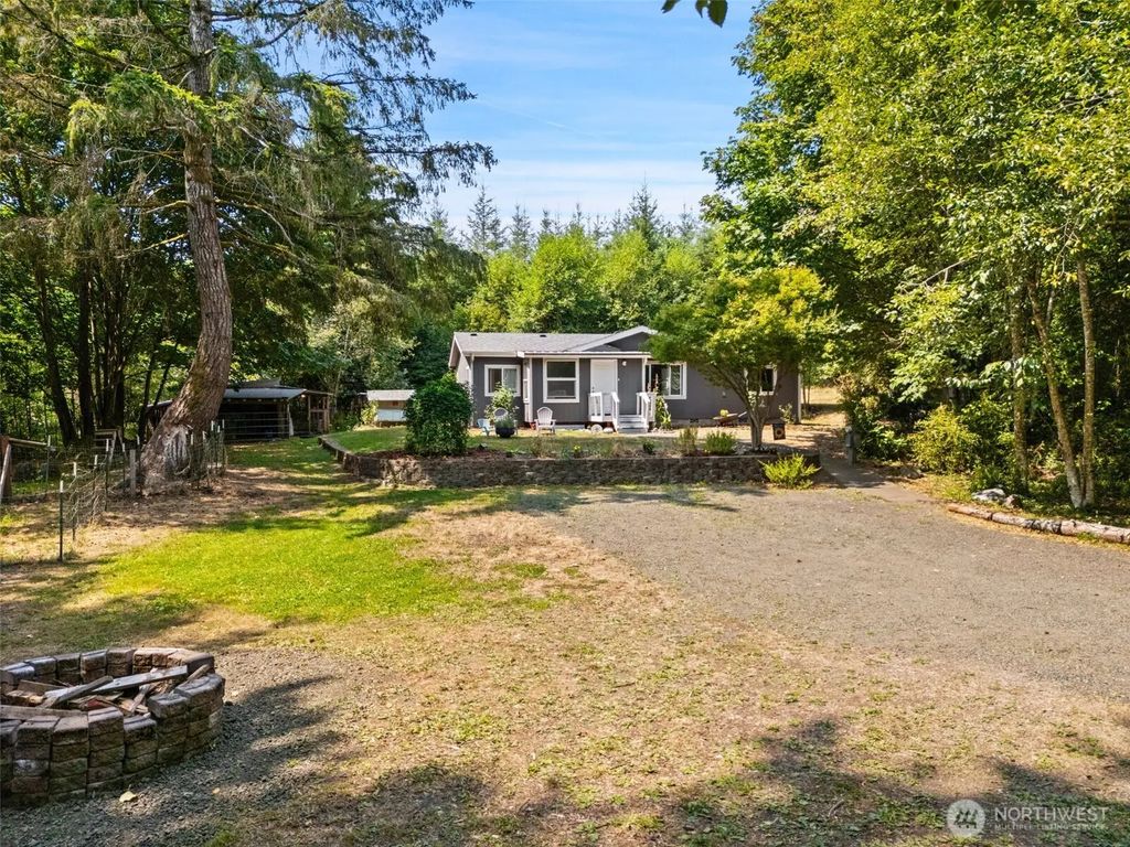 960 E Dawn Drive, Allyn